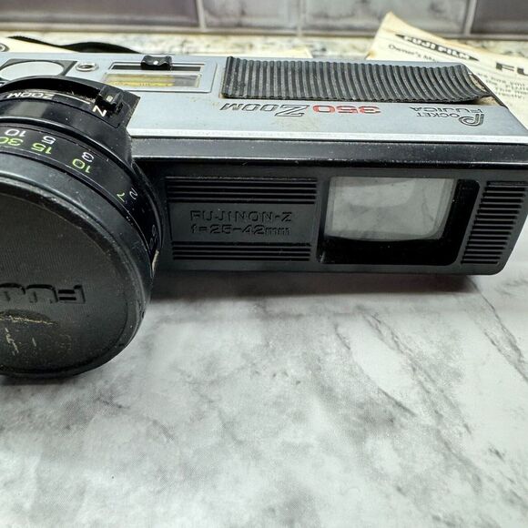 VINTAGE POCKET FUJICA ~ 350 ZOOM ~ FILM CAMERA with FLASH & INSTRUCTIONS - Picture 6 of 14